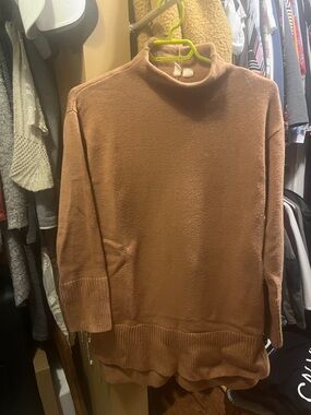 Moth Women's tan Brown Turtleneck Sweater